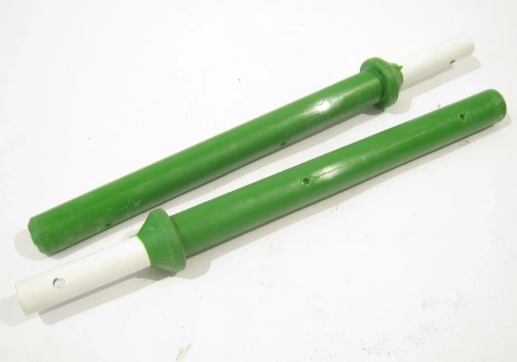 H205319 AH214869 Палець шнека (композитний, круг) (підходить до John Deere) - alternative image